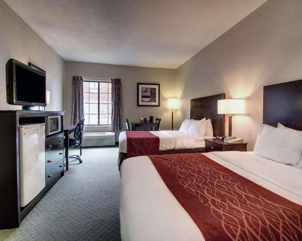 Double Room with Two Double Beds - Non-Smoking interior